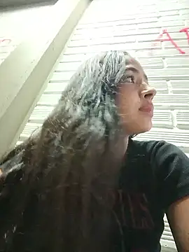 Sexy cloe outdoors online show from February 27, 2026, 5:57 pm