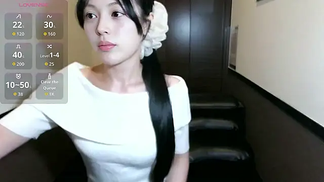 yua heart online show from June 12, 2026, 9:41 am