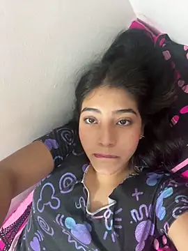 Sexy mia outdoors online show from April 18, 2026, 5:55 am