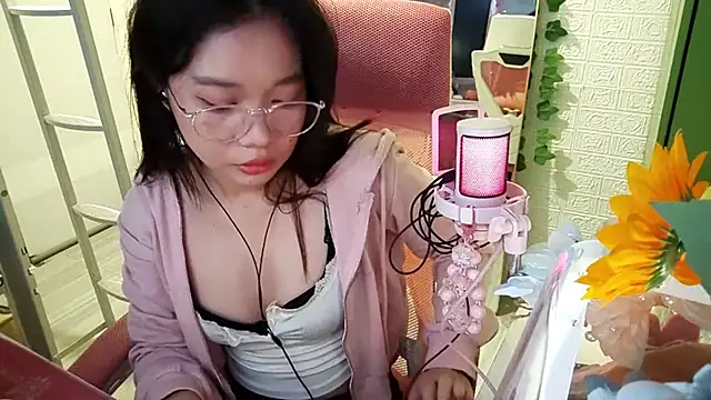 DanicaDreamX online show from February 23, 2026, 9:17 am