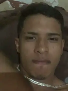 MoinhoO18 online show from March 8, 2026, 5:17 pm