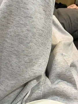 NniuAh online show from February 24, 2026, 10:35 am