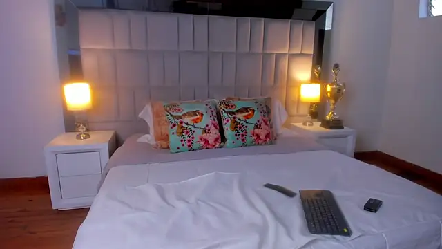 Snapshot of Tiffanyy_Lam chatting on March 2, 2026, 10:05 pm Tiffanyy Lam online show from March 2, 2026, 10:05 pm