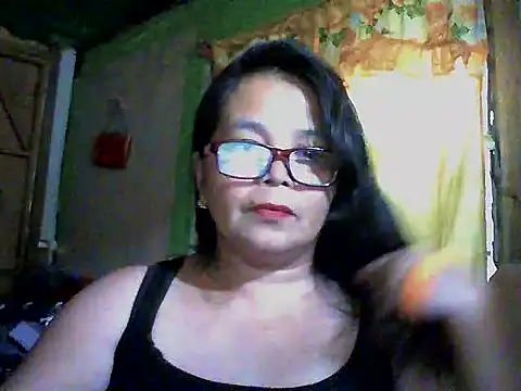 Flowerblossom123 online show from April 5, 2026, 8:22 am