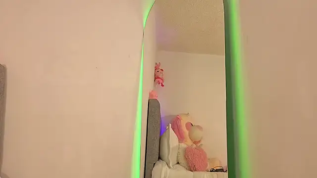  JAZMIINSTAR online show from March 12, 2026, 11:38 am