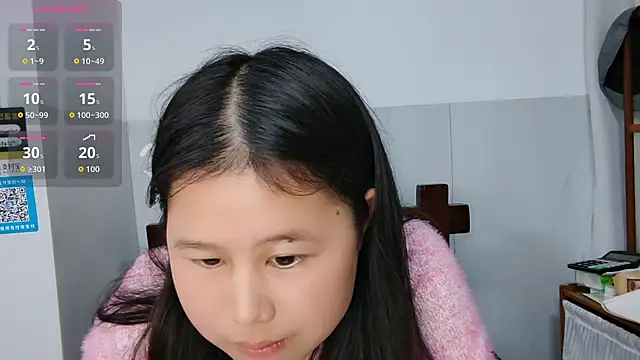 Hannah-33 online show from February 24, 2026, 10:24 am