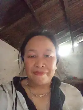 heesuu11 online show from May 23, 2026, 4:07 am