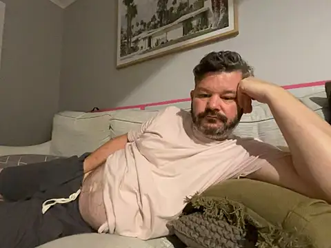 chubbylittlesecret online show from April 8, 2026, 1:22 pm