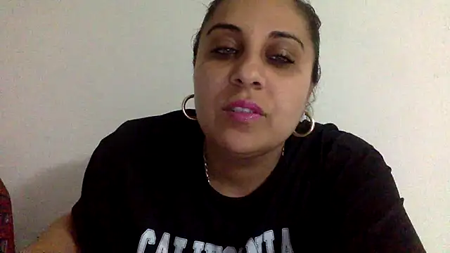 I amXenox online show from April 2, 2026, 5:21 pm