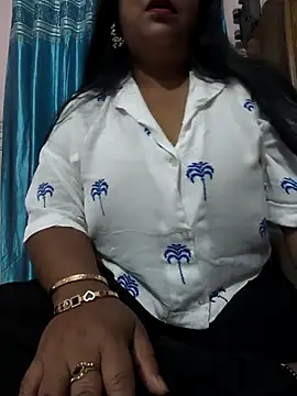 Moonae online show from March 20, 2026, 9:25 am