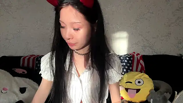 Snapshot of kishagrayone chatting on April 18, 2026, 12:42 pm kishagrayone online show from April 18, 2026, 12:42 pm