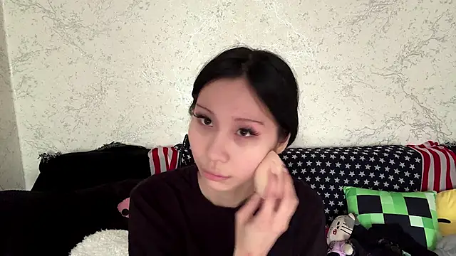 Snapshot of kishagrayone chatting on May 15, 2026, 12:45 pm kishagrayone online show from May 15, 2026, 12:45 pm