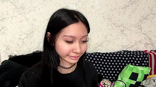 Snapshot of kishagrayone chatting on May 21, 2026, 1:29 pm kishagrayone online show from May 21, 2026, 1:29 pm