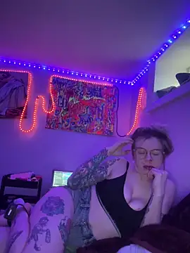 LaurenRae x online show from March 11, 2026, 6:47 pm