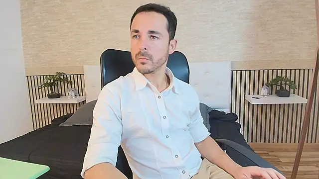 Adams Sanz online show from April 9, 2026, 7:30 pm