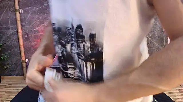 Adams Sanz online show from April 21, 2026, 3:07 pm