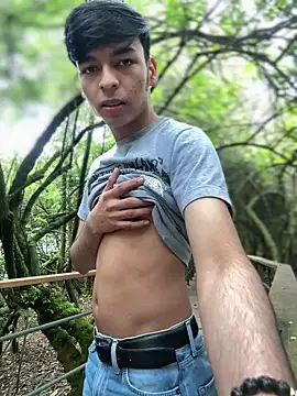 Snapshot of The_Conquer chatting on March 13, 2026, 6:36 pm The Conquer online show from March 13, 2026, 6:36 pm