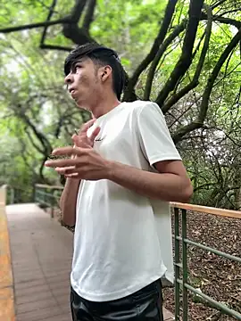 Snapshot of The_Conquer chatting on April 5, 2026, 4:59 pm The Conquer online show from April 5, 2026, 4:59 pm