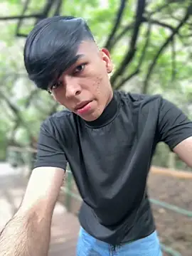 Snapshot of The_Conquer chatting on April 9, 2026, 7:19 pm The Conquer online show from April 9, 2026, 7:19 pm