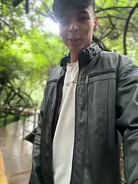 Snapshot of The_Conquer chatting on April 14, 2026, 7:42 pm The Conquer online show from April 14, 2026, 7:42 pm