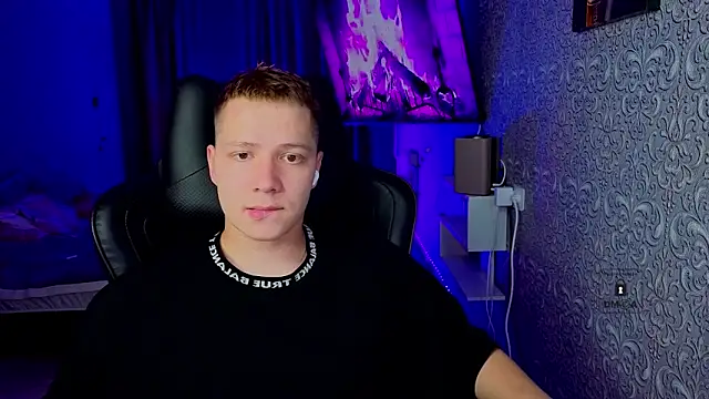 Karl Night  online show from June 16, 2026, 7:05 pm