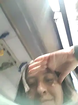 MaskedLatinaX online show from April 1, 2026, 3:42 pm