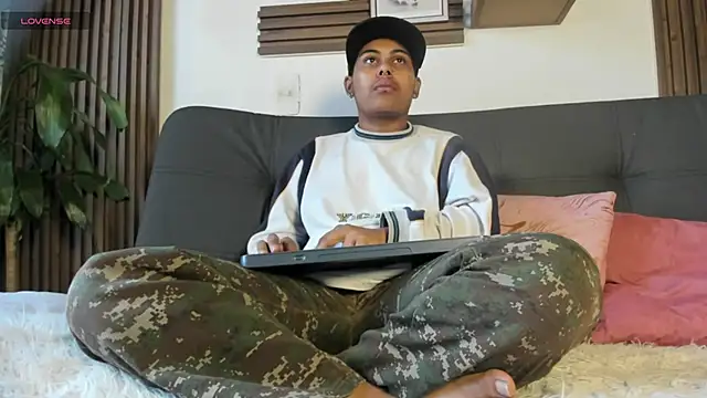 Noha  scott online show from March 19, 2026, 2:21 pm