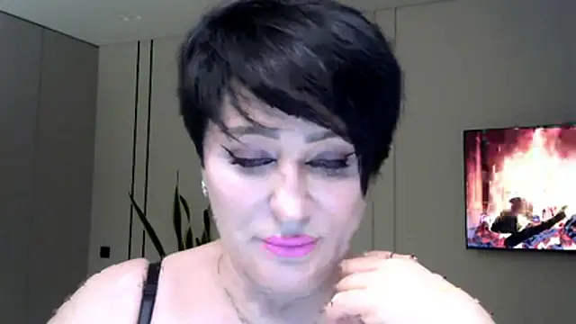 Snapshot of Kleotempt chatting on March 24, 2026, 7:19 pm Kleotempt online show from March 24, 2026, 7:19 pm