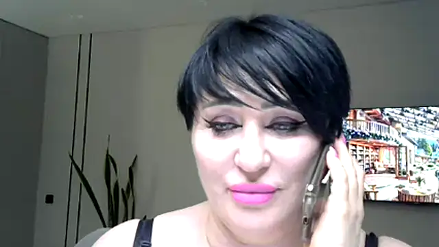 Snapshot of Kleotempt chatting on April 3, 2026, 4:38 pm Kleotempt online show from April 3, 2026, 4:38 pm