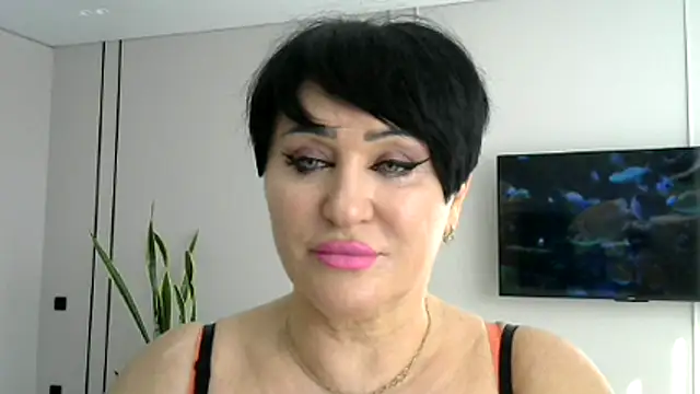 Snapshot of Kleotempt chatting on April 6, 2026, 11:55 am Kleotempt online show from April 6, 2026, 11:55 am