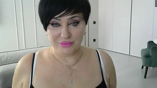 Snapshot of Kleotempt chatting on April 15, 2026, 12:23 pm Kleotempt online show from April 15, 2026, 12:23 pm