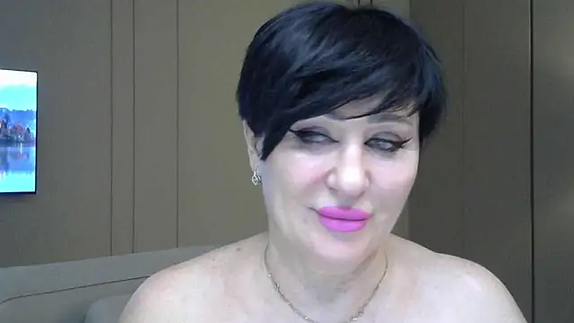 Kleotempt online show from May 17, 2026, 11:45 pm