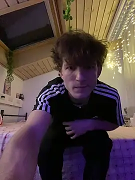 Snapshot of meowmiu chatting on February 25, 2026, 9:13 pm meowmiu online show from February 25, 2026, 9:13 pm