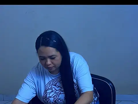 SARAHONEY26 online show from March 16, 2026, 2:28 am