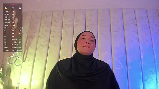 Snapshot of Camila-Rose chatting on February 27, 2026, 12:43 am Camila-Rose online show from February 27, 2026, 12:43 am