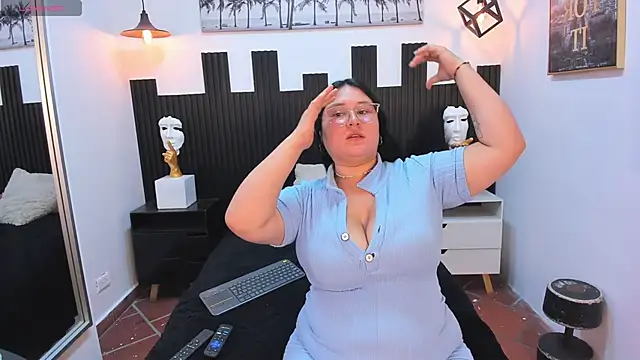 sienna cavalli online show from April 17, 2026, 12:41 pm