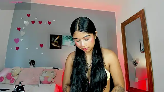 KimTaylorW online show from March 7, 2026, 7:44 pm