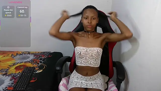 Dulce camx online show from April 19, 2026, 4:12 am