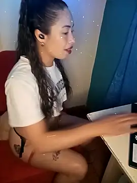 Snapshot of lina_luxe_ chatting on February 28, 2026, 11:28 pm lina luxe online show from February 28, 2026, 11:28 pm