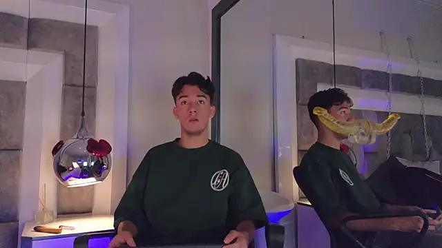 Austin Reedss online show from April 12, 2026, 12:21 pm