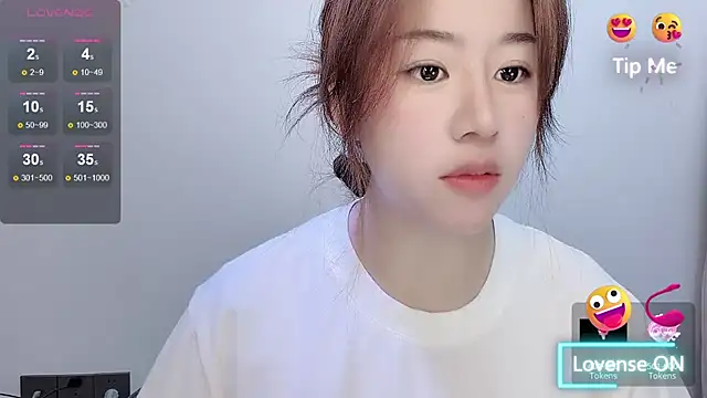 Snapshot of Baixi-01 chatting on April 25, 2026, 12:30 pm Baixi-01 online show from April 25, 2026, 12:30 pm