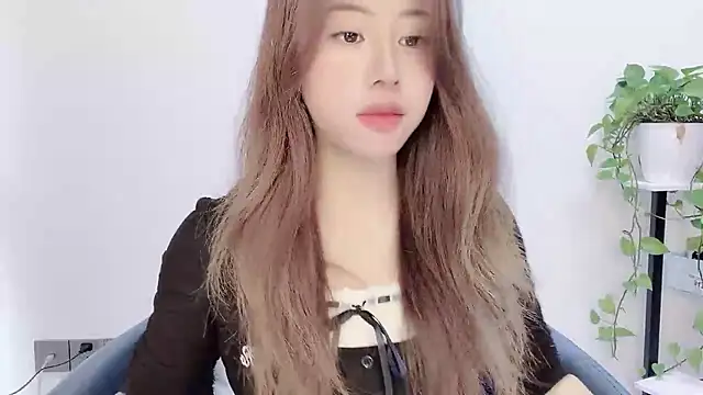 Snapshot of Baixi-01 chatting on May 12, 2026, 4:20 am Baixi-01 online show from May 12, 2026, 4:20 am