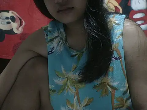 Snapshot of Flowerbebe chatting on February 28, 2026, 7:04 pm Flowerbebe online show from February 28, 2026, 7:04 pm