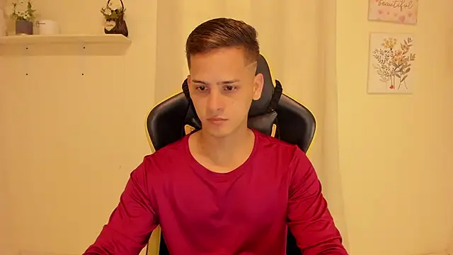 sexy andres01 online show from June 24, 2026, 2:16 pm