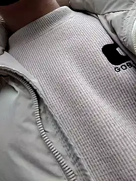 Snapshot of Qianluo003 chatting on March 2, 2026, 7:15 am Qianluo003 online show from March 2, 2026, 7:15 am