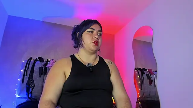 lilith velvet  online show from March 27, 2026, 1:33 pm