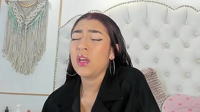 Sara funy online show from March 19, 2026, 11:14 am