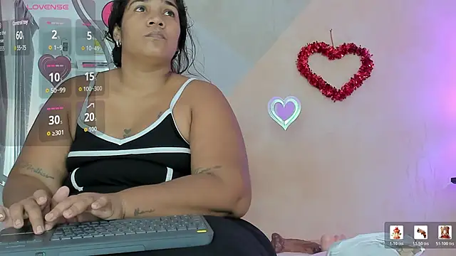 Snapshot of mariana_villa72 chatting on March 4, 2026, 1:50 pm mariana villa72 online show from March 4, 2026, 1:50 pm