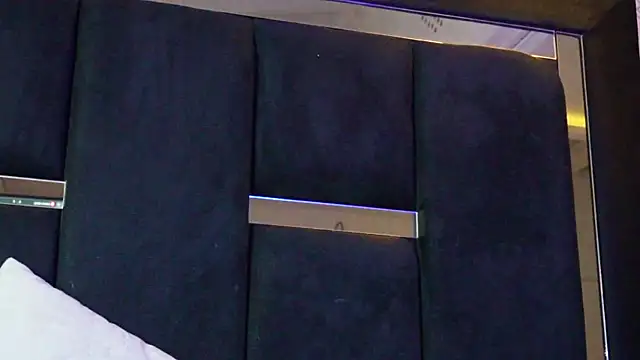 Dark Eros  online show from April 9, 2026, 6:19 am