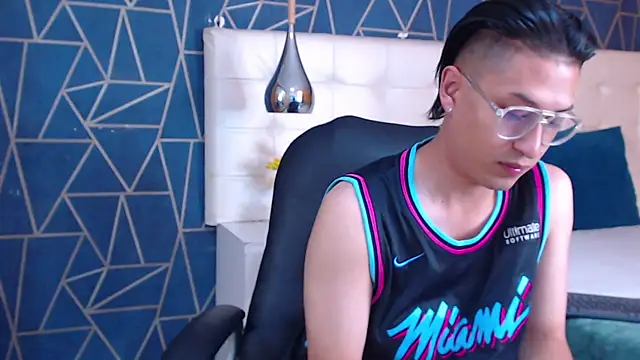 EriickFerrer online show from March 2, 2026, 2:03 am